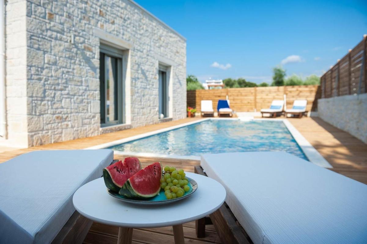 Villa Vera - With Private Heated Pool & Jacuzzi Pangalochori 외부 사진