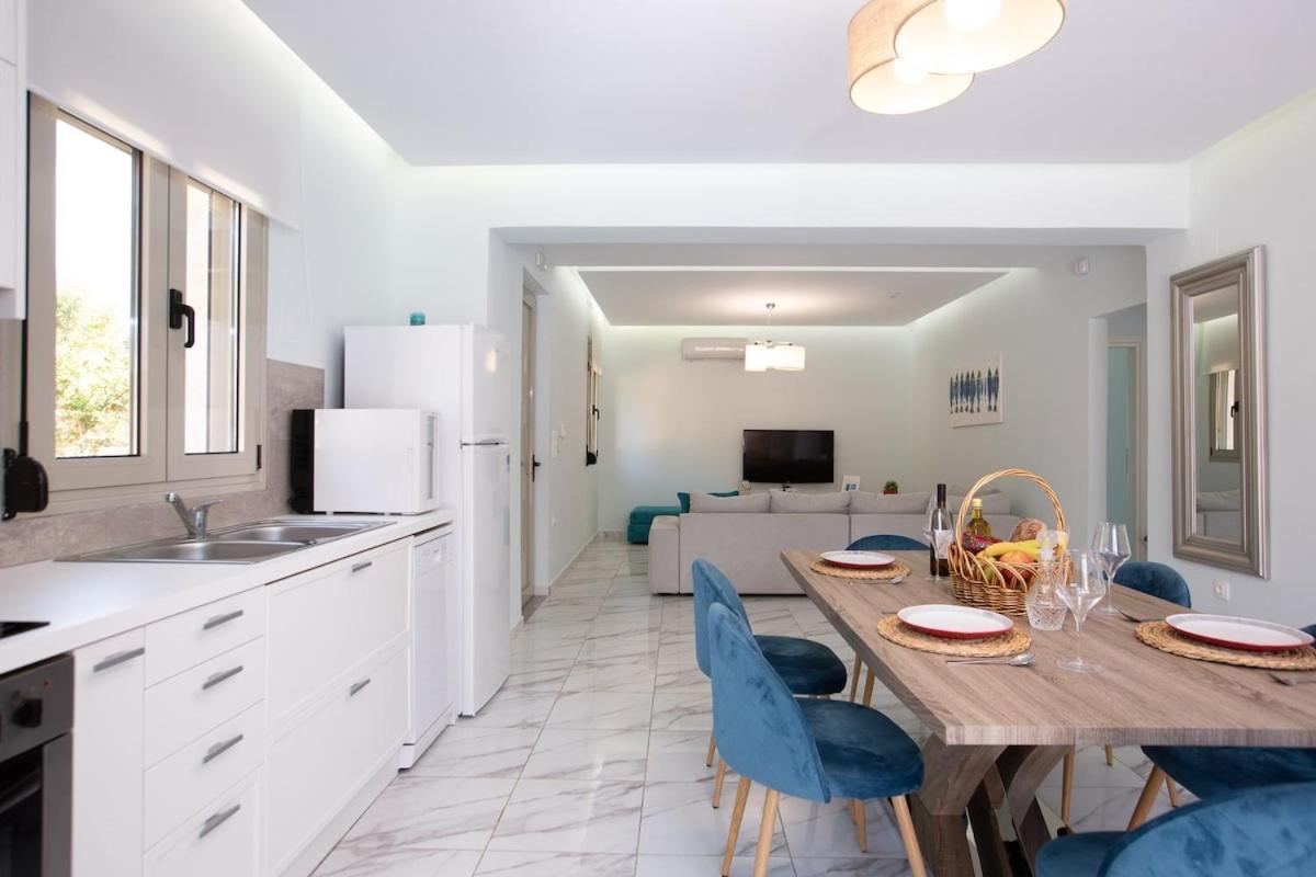 Villa Vera - With Private Heated Pool & Jacuzzi Pangalochori 외부 사진
