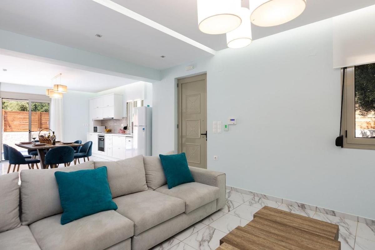 Villa Vera - With Private Heated Pool & Jacuzzi Pangalochori 외부 사진