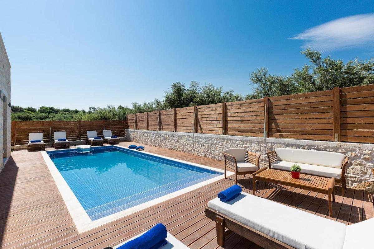 Villa Vera - With Private Heated Pool & Jacuzzi Pangalochori 외부 사진