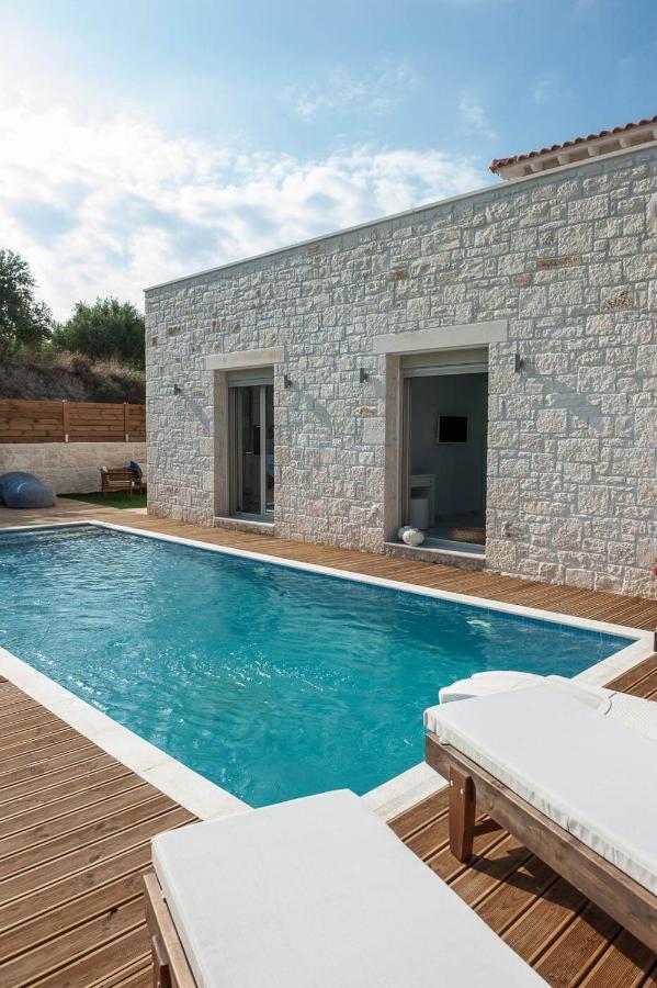 Villa Vera - With Private Heated Pool & Jacuzzi Pangalochori 외부 사진