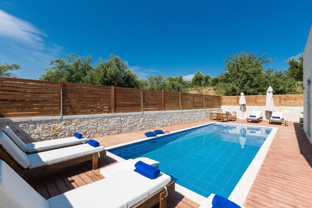 Villa Vera - With Private Heated Pool & Jacuzzi Pangalochori 외부 사진