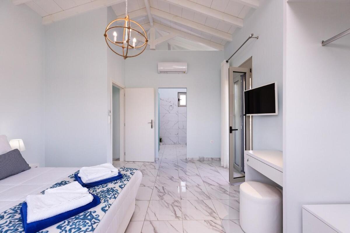 Villa Vera - With Private Heated Pool & Jacuzzi Pangalochori 외부 사진